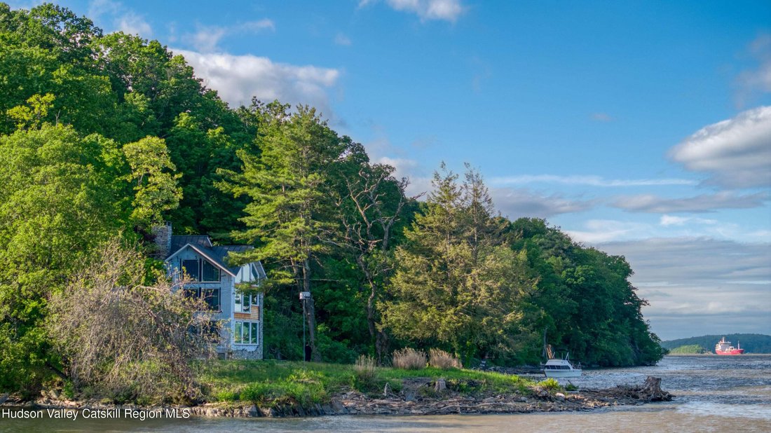 House in New Paltz, New York, United States 4 - 15673010