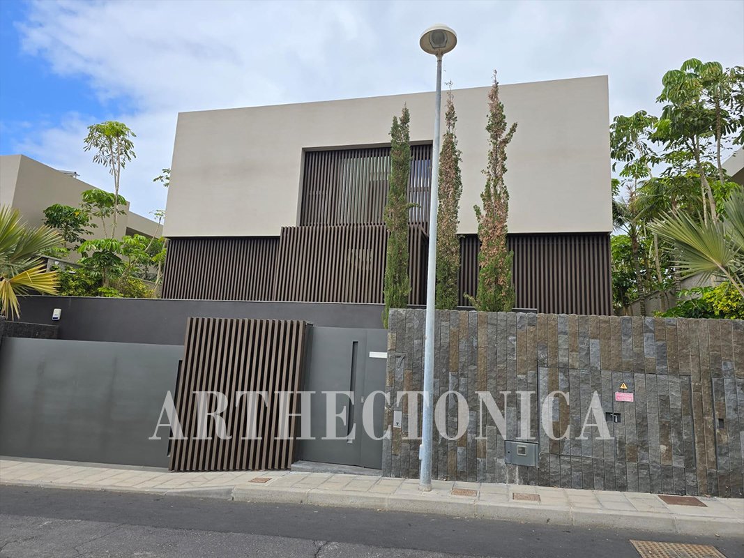 Villa in Adeje, Canary Islands, Spain 2 - 15672715