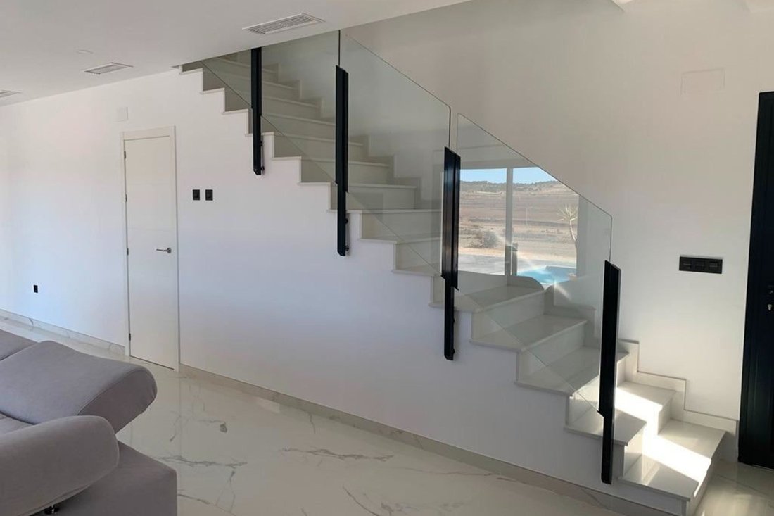 Villa in el Pinos / Pinoso, Valencian Community, Spain 4 - 15672939