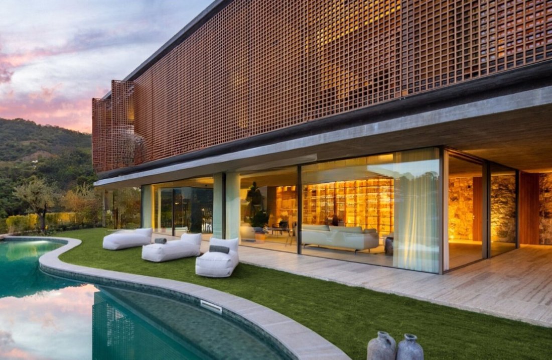 Villa in El Madroñal, Benahavis, Spain 2 - 15672882
