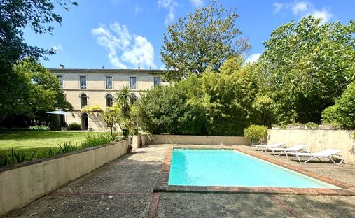 Estate in Carcassonne, Occitania, France 1