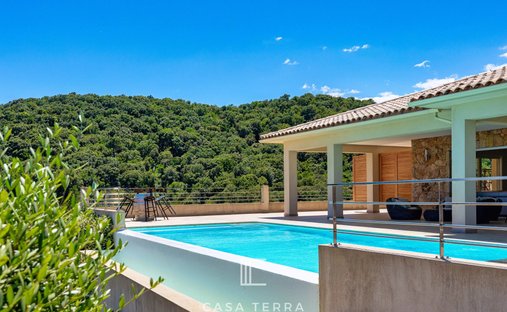 Villa in Solaro, Corsica, France 1