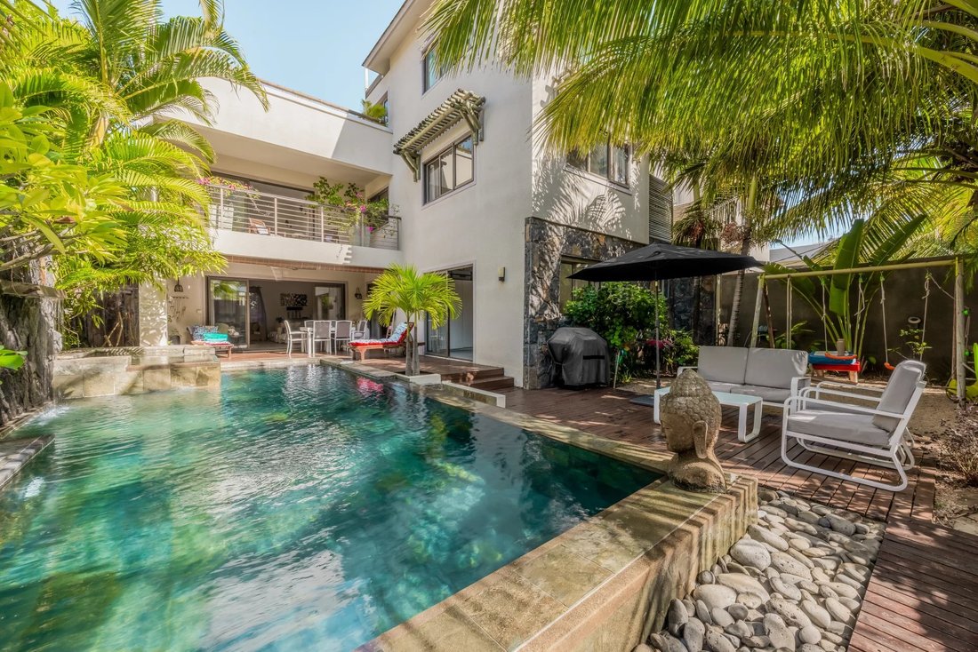 House in La Preneuse, Rivière Noire District, Mauritius 2 - 15456412