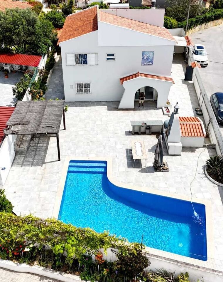 House in Olhos de Agua, Portugal 3 - 15672727