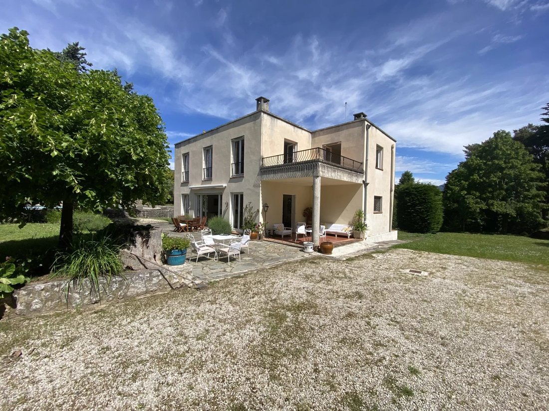 Estate in Berre-les-Alpes, Provence-Alpes-Côte d'Azur, France 1 - 15672723