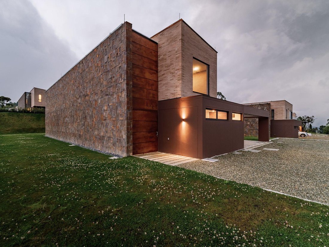 House in Medellín, Antioquia, Colombia 1 - 15676125