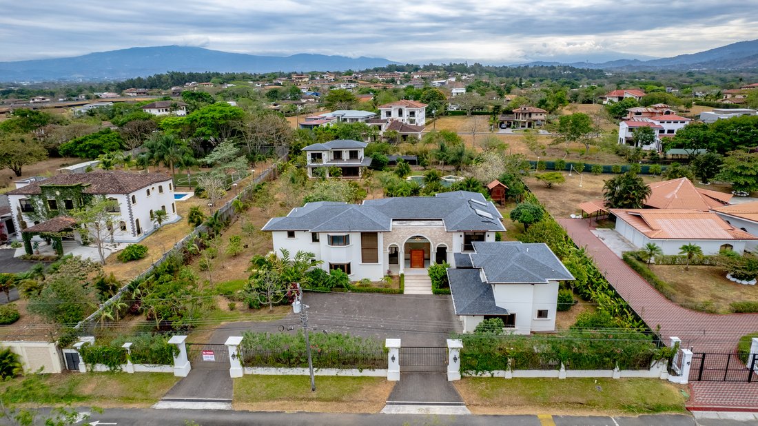 House in Vueltas, Alajuela Province, Costa Rica 1 - 15674881