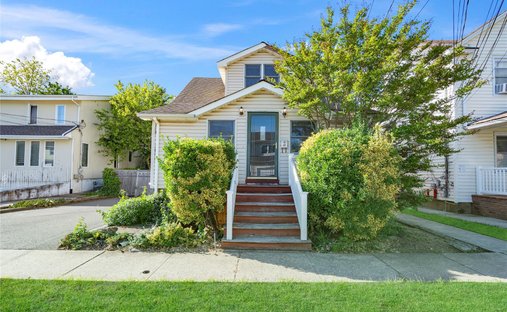 House in Greenvale, New York, United States 1
