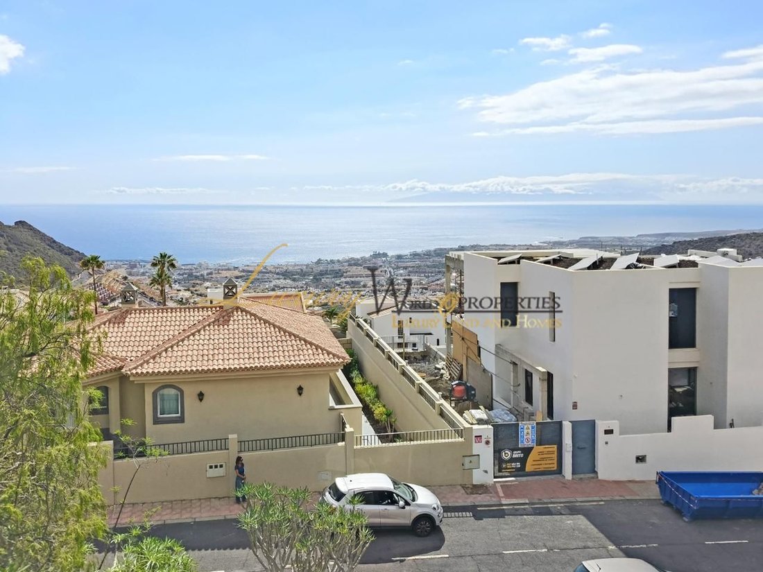 Land in Costa Adeje, Adeje, Canary Islands 1 - 15542179