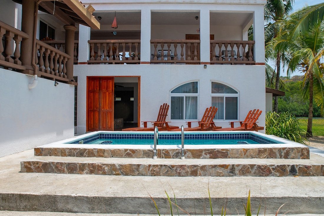 House in Parrot Tree, Bay Islands Department, Honduras 5 - 15673969