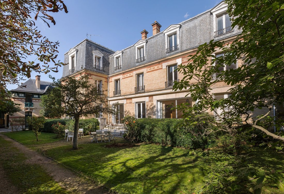 Apartment in Paris, Île-de-France, France 1 - 15678747