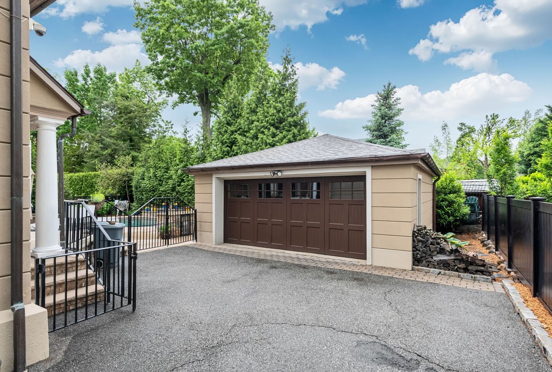 House in Fort Lee, New Jersey, United States 5 - 15673975