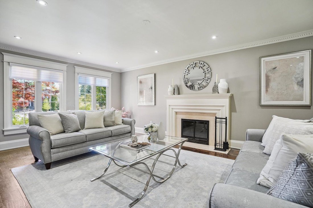 House in Burlington, Ontario, Canada 5 - 15675942