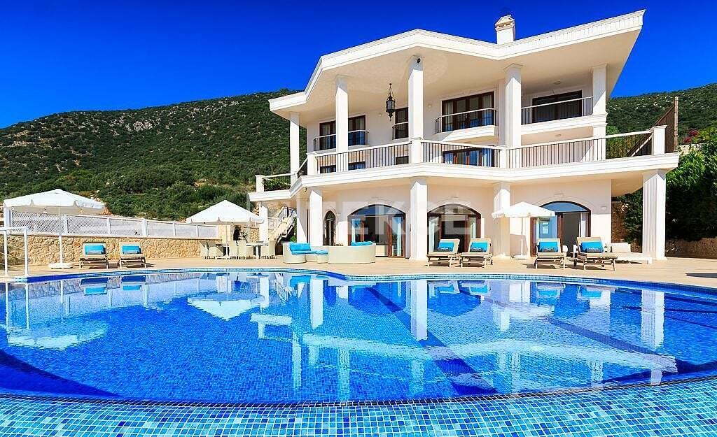 Villa in Kaş, Antalya, Turkey 1 - 15674278
