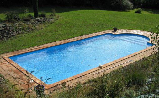 The Noble Chartreuse With Swimming Pool And Pigeoneer