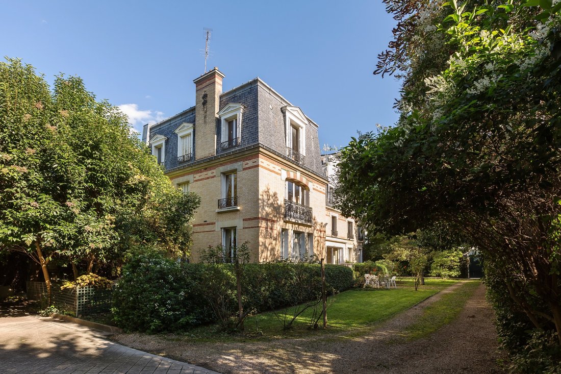 Apartment in Paris, Île-de-France, France 3 - 15678747