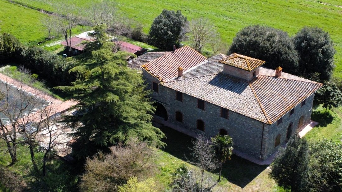 Farm Ranch in Casole d'Elsa, Tuscany, Italy 4 - 15675611