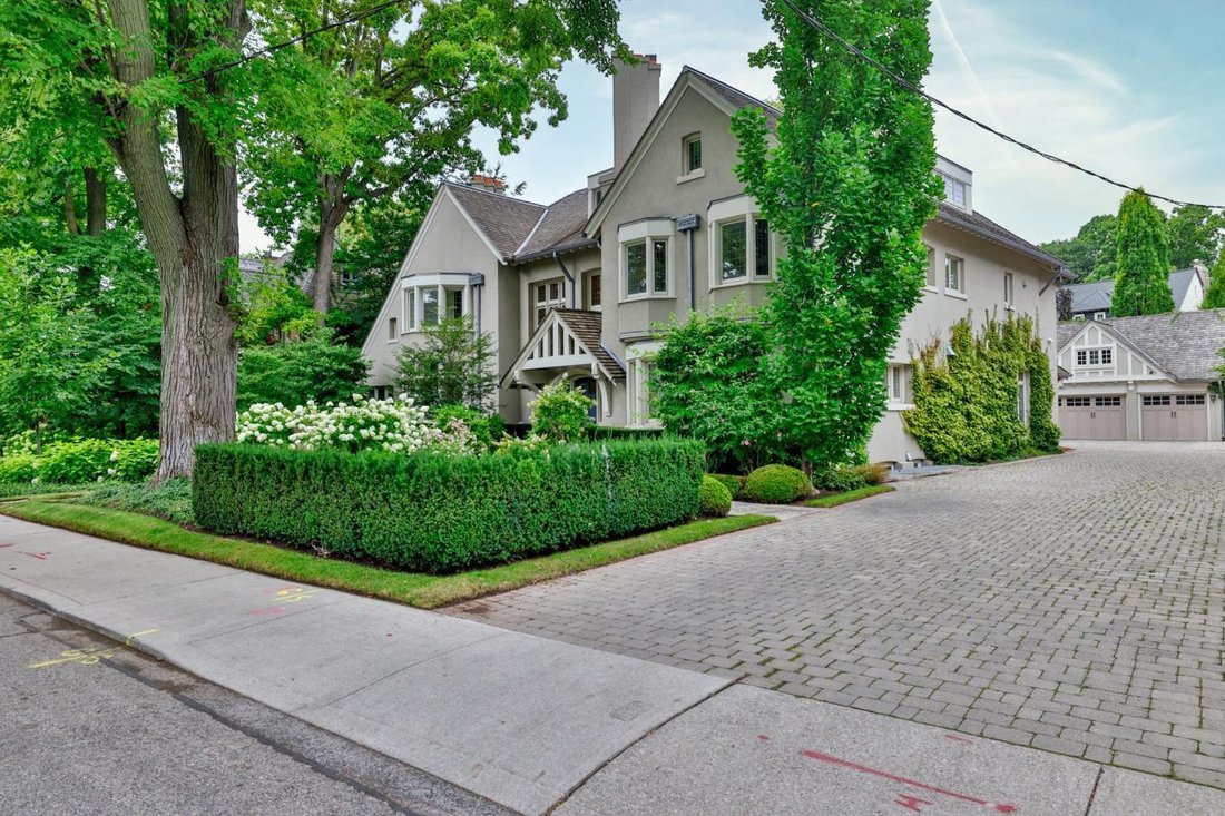 House in Toronto, Ontario, Canada 1 - 15677373