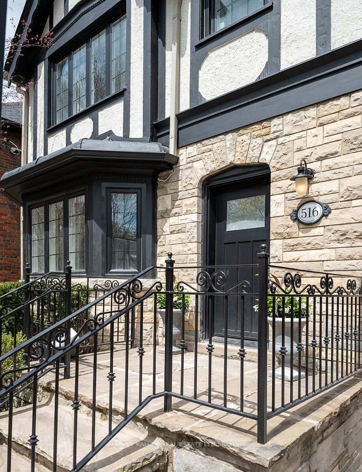 House in Toronto, Ontario, Canada 3 - 15676602