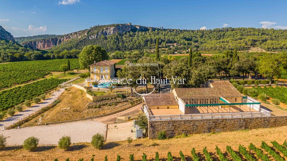 Château des Vignes Dorées: A 70-Hectare Provençal Wine Kingdom