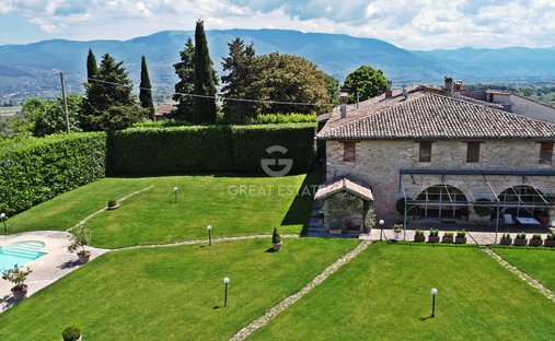 Castle for Sale in Montefalco, Umbria, Italy