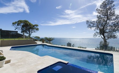 House in Collaroy Plateau, New South Wales, Australia 1