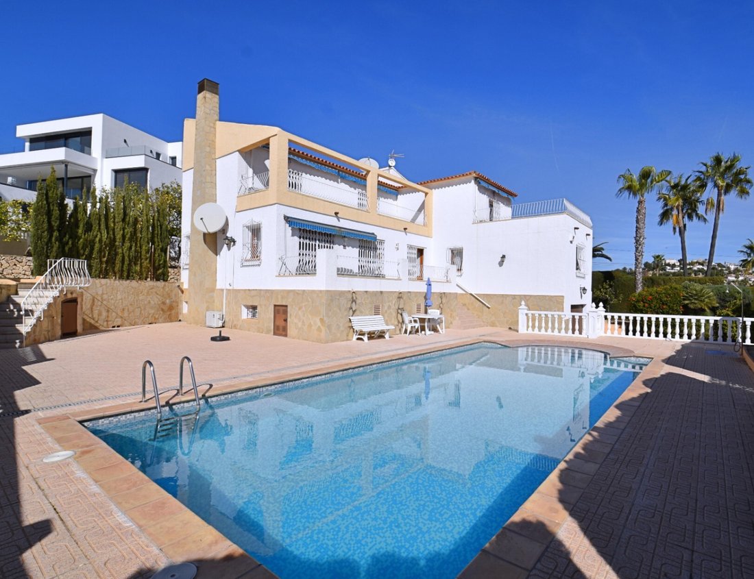 Villa in Calp / Calpe, Valencian Community, Spain 1 - 15673656