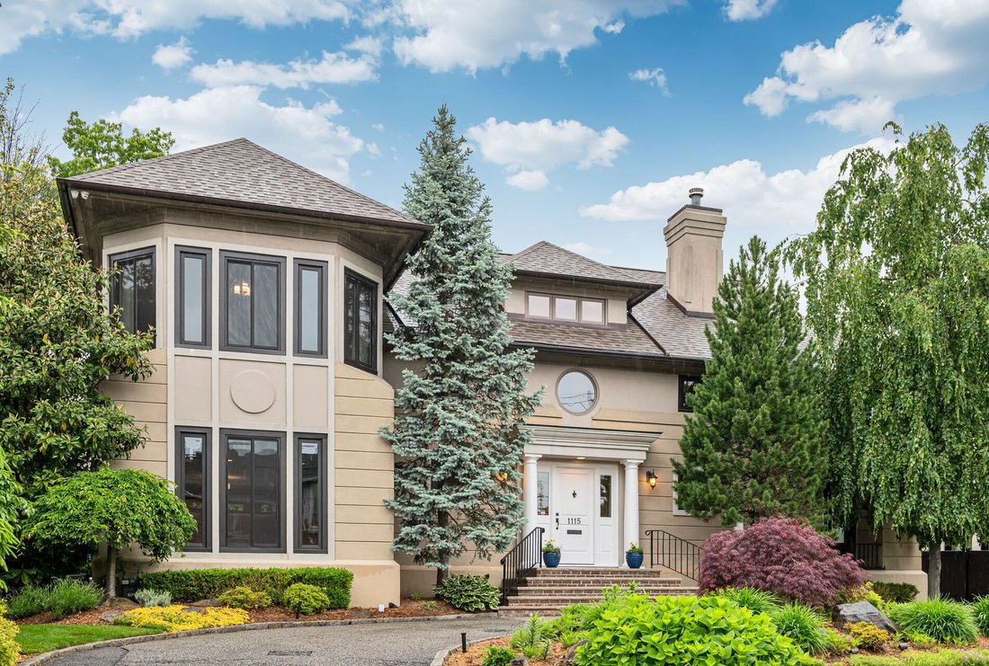 House in Fort Lee, New Jersey, United States 2 - 15673975