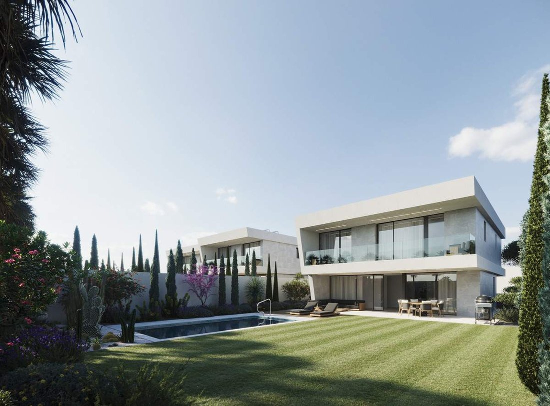 Villa in San Pedro de Alcantara, Andalusia, Spain 1 - 15674308