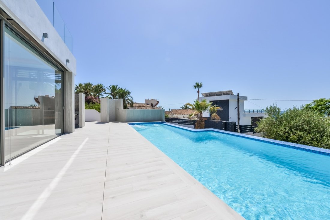 Villa in Calp / Calpe, Valencian Community, Spain 4 - 15673468