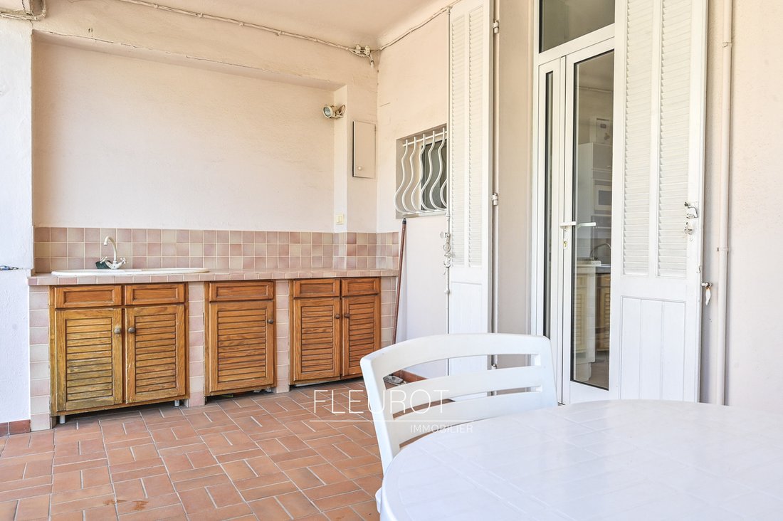 Apartment in Saint-Cyr-sur-Mer, Provence-Alpes-Côte d'Azur, France 3 - 15675362