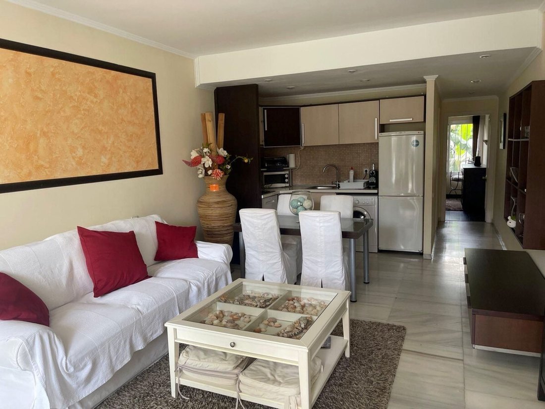 Apartment in Puerto Banus, Marbella, Spain 3 - 15674213