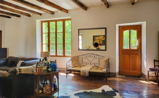 Castle for Sale in Villefranche-de-Rouergue, Occitanie, France