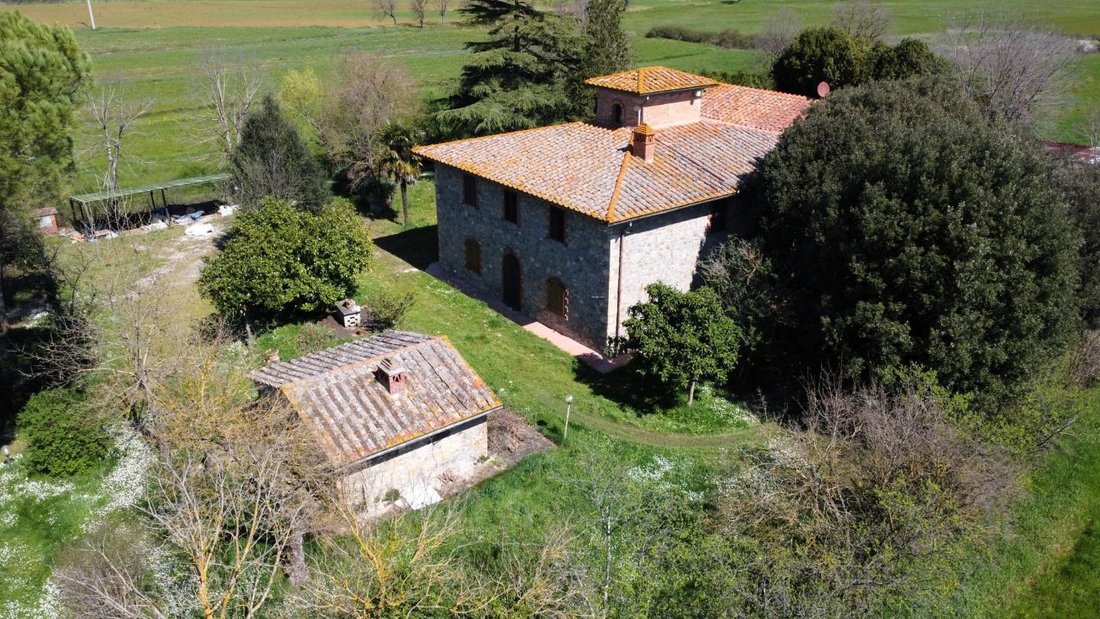 Farm Ranch in Casole d'Elsa, Tuscany, Italy 3 - 15675611