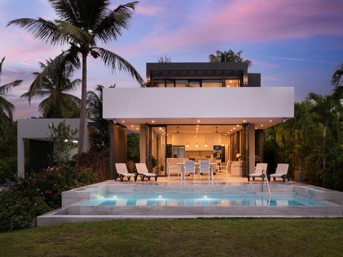 Villa in Holetown, Saint James, Barbados 1 - 14319804