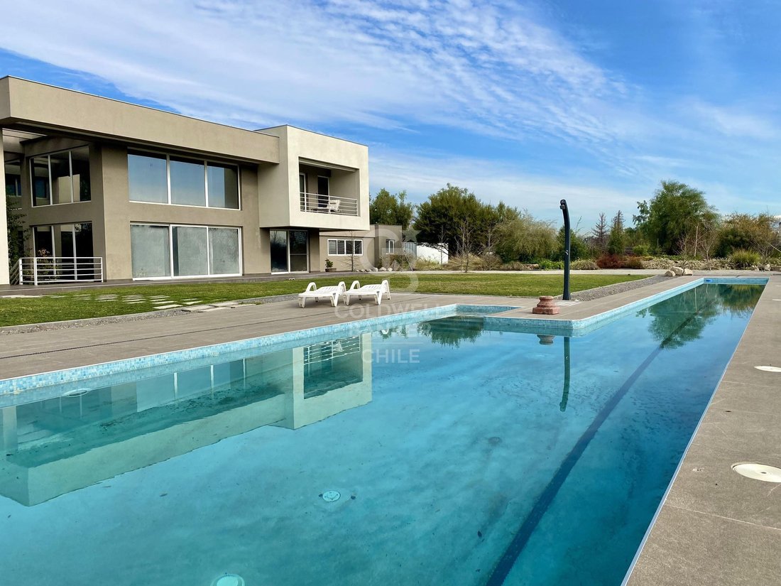 House in Chicureo, Santiago Metropolitan Region, Chile 1 - 15674230