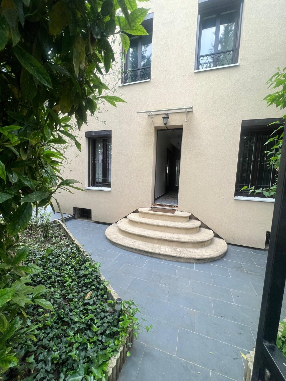 House in Parcs, Romainville, France 2 - 13504210