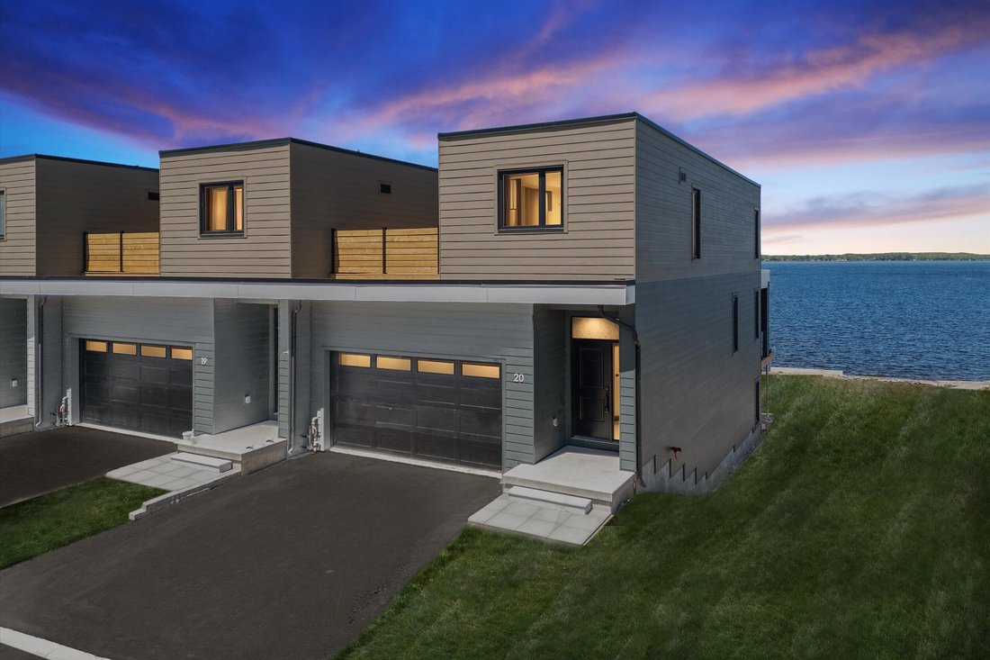 Condominio a Kawartha Lakes, Ontario, Canada 1 - 15460257