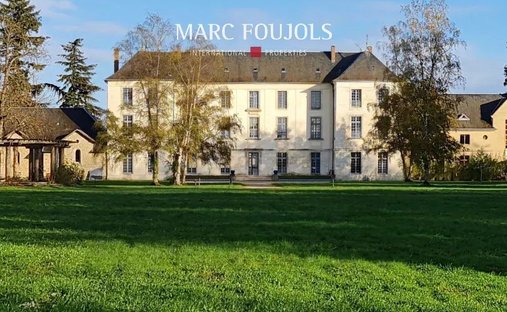 Castle in Lavilletertre, Hauts-de-France, France 1