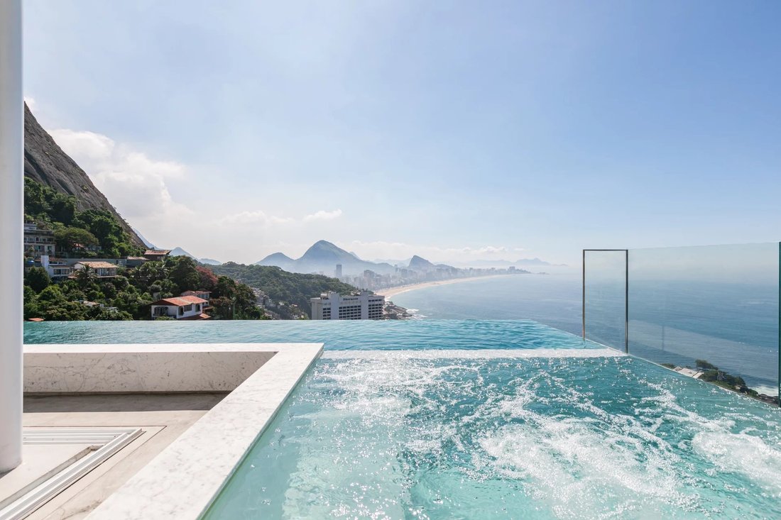 Apartment in Rio de Janeiro, State of Rio de Janeiro, Brazil 1 - 15674397