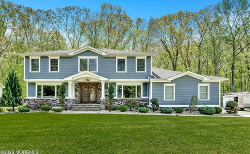 House in Manalapan Township, New Jersey, United States 1