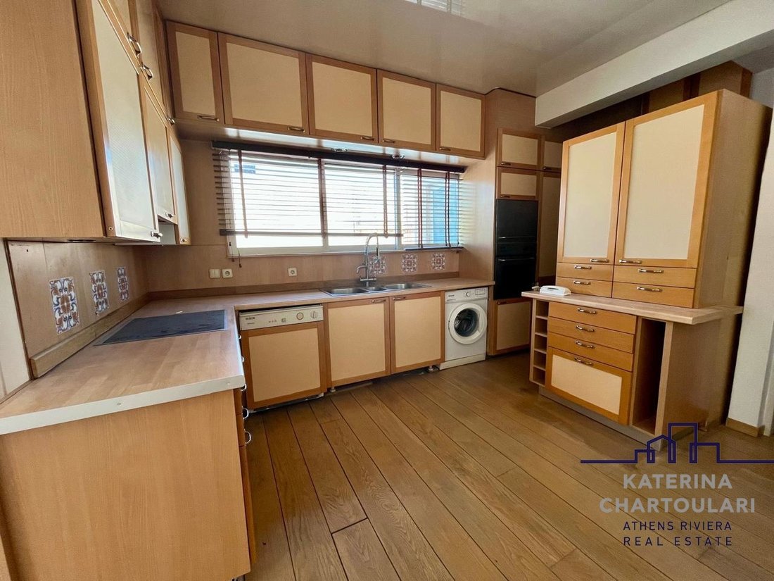 Apartment in Sunoikia Kolonakiou, 1st District of Athens, Athens 5 - 15673241