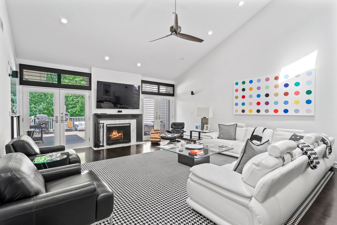 Condo in Roslyn, New York, United States 4 - 15677141