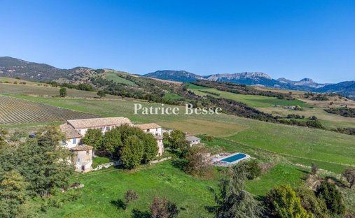 Castle for Sale in Sisteron, Provence-Alpes-Côte d'Azur, France