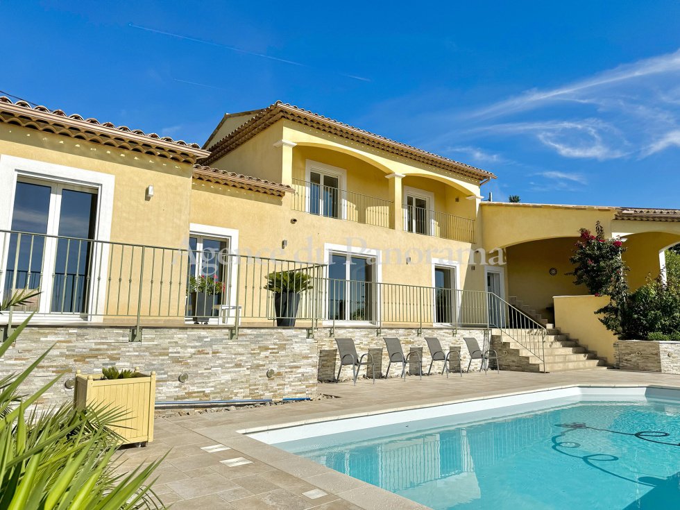 Villa in Le Tignet, Provence-Alpes-Côte d'Azur, France 1 - 15675501