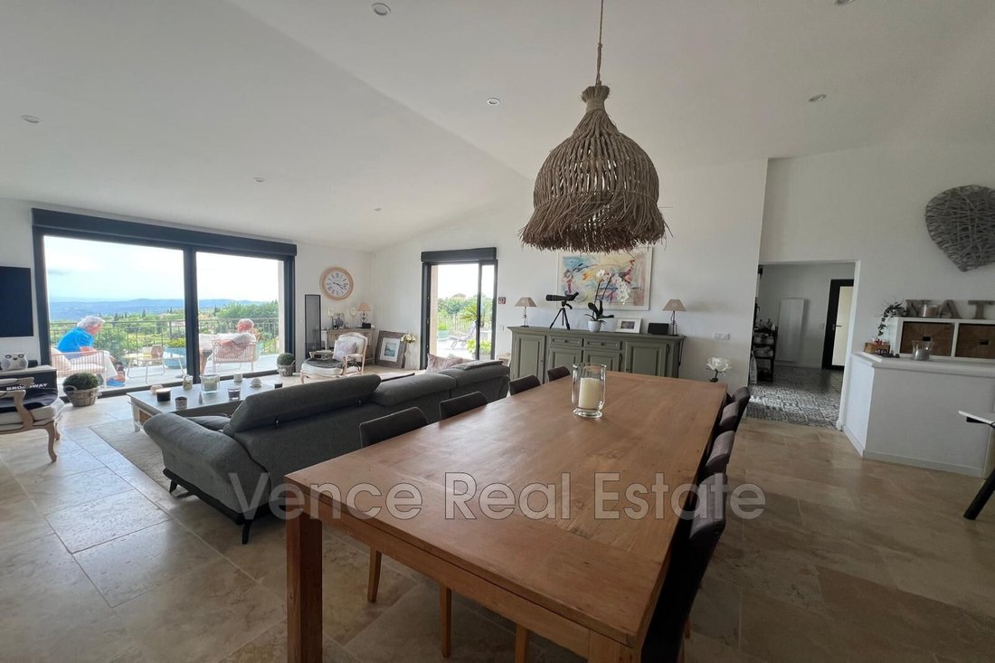Villa in Tourrettes-sur-Loup, Provence-Alpes-Côte d'Azur, France 4 - 15677314