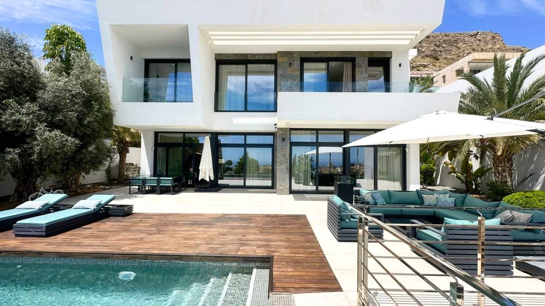 Villa in Finestrat, Valencian Community, Spain 5 - 15674303