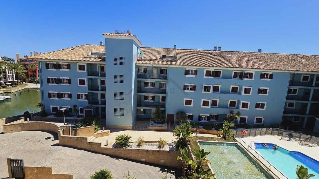 Penthouse in Sotogrande, San Roque, Andalusia 2 - 15665563