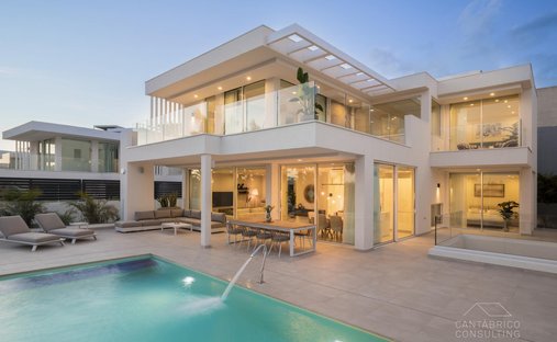 Villa in Playa de las Americas, Kanarische Inseln, Spanien 1