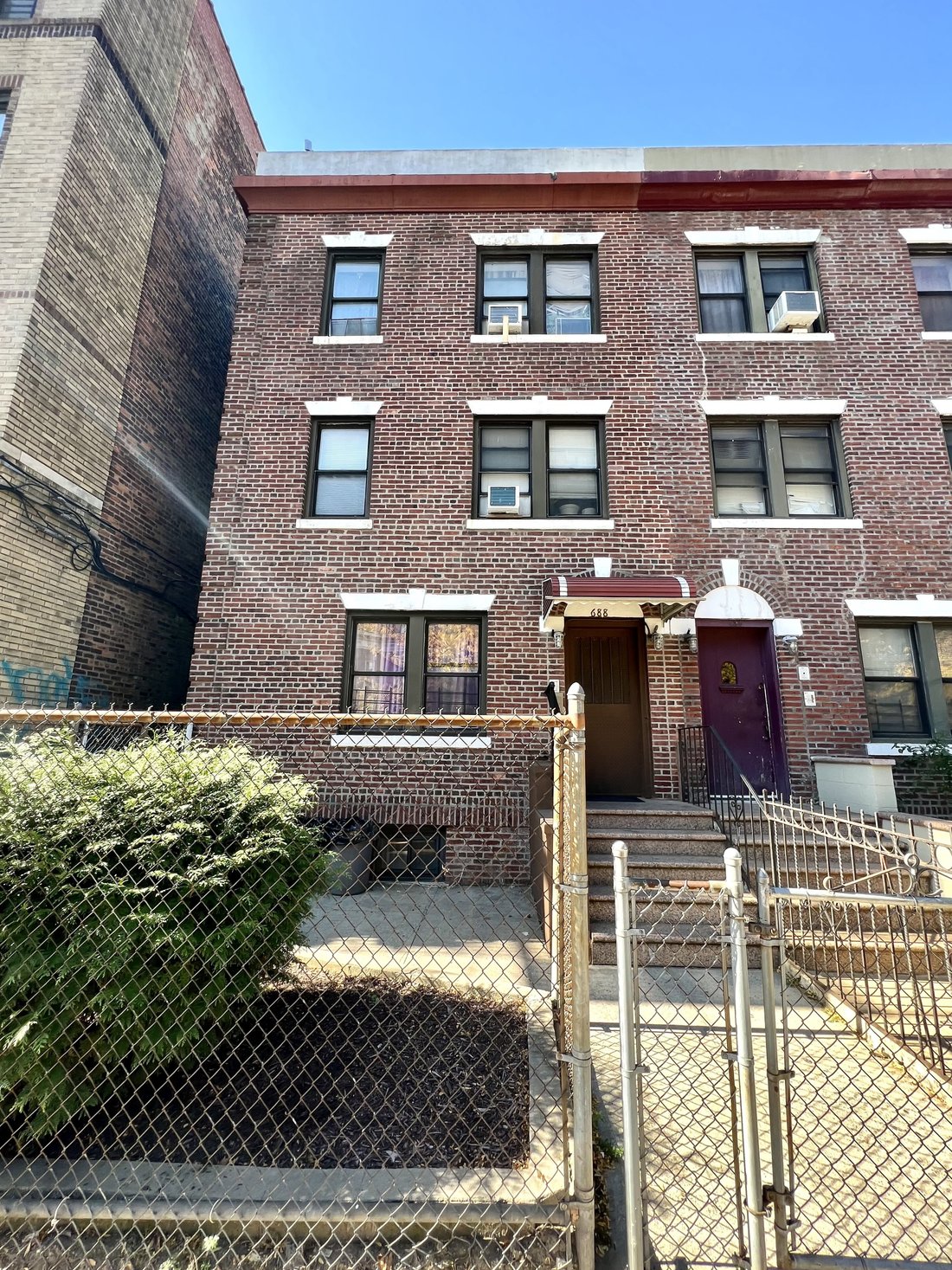 House in New York, New York, United States 1 - 14884656